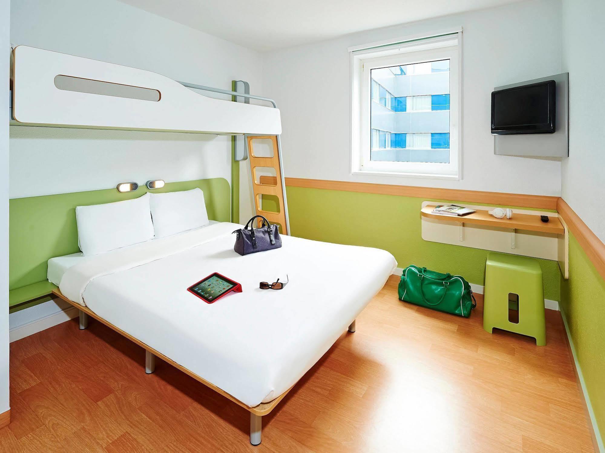 Ibis Budget Marseille Valentine Exterior foto
